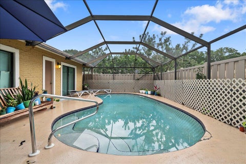 Tiny photo for 5715 Golden Eagle Circle, Palm Beach Gardens, FL 33418 (MLS # B26037369)