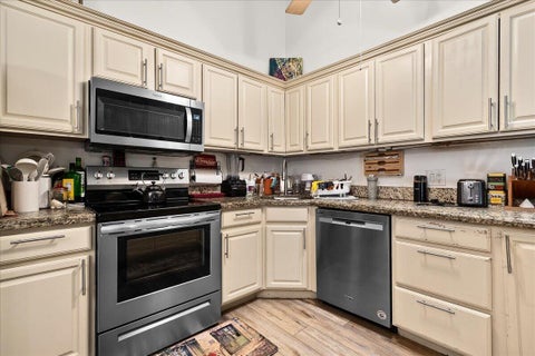 Tiny photo for 5715 Golden Eagle Circle, Palm Beach Gardens, FL 33418 (MLS # B26037369)
