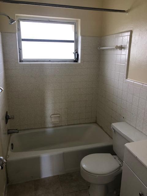 LAKE WORTH TOWN OF ADD 1 - Residential Lease