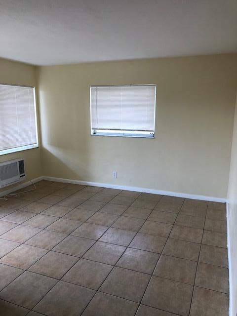 LAKE WORTH TOWN OF ADD 1 - Residential Lease