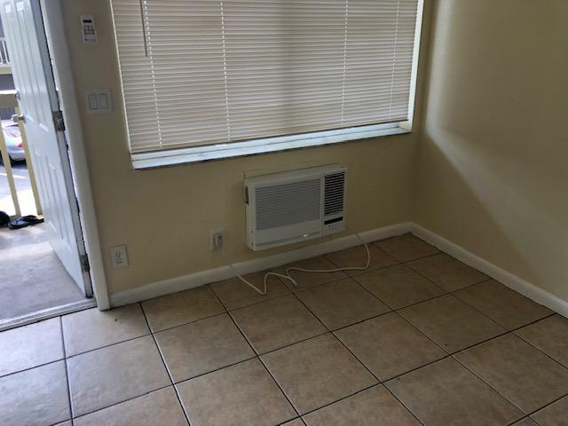 LAKE WORTH TOWN OF ADD 1 - Residential Lease