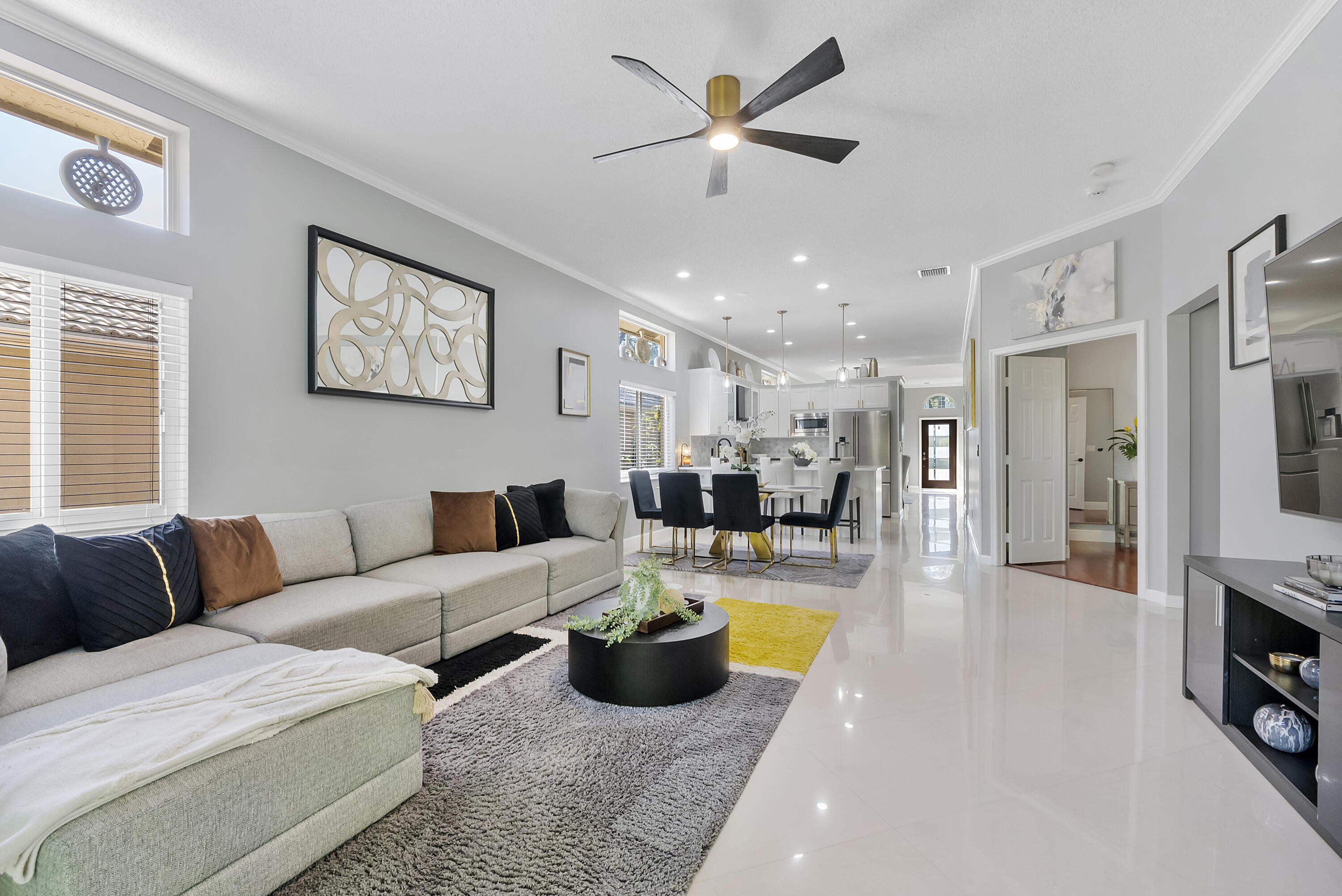 REGENCY LAKES AT COCONUT CREEK - Residential