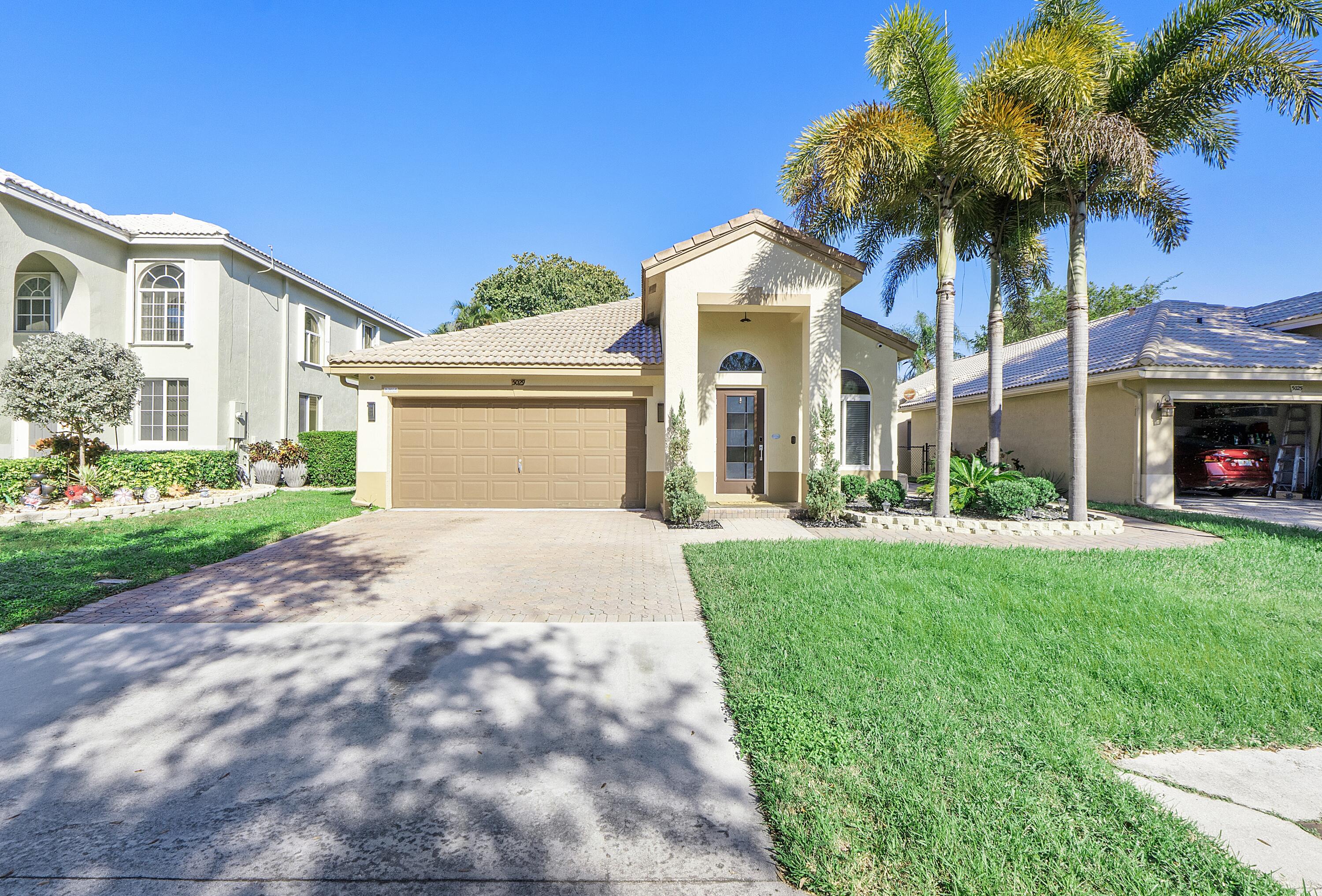 REGENCY LAKES AT COCONUT CREEK - Residential