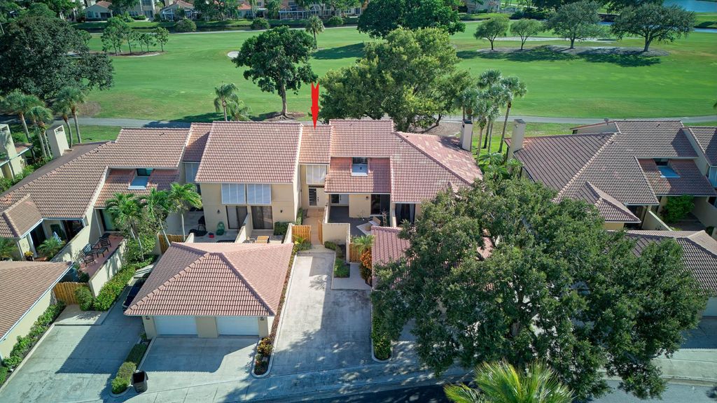 Photo of 293 Old Meadow Way N, Palm Beach Gardens, FL 33418 (MLS # R11100827)