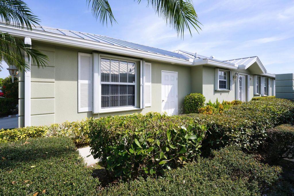 Photo of 1791 SW Springfield Court, Palm City, FL 34990 (MLS # R10964428)