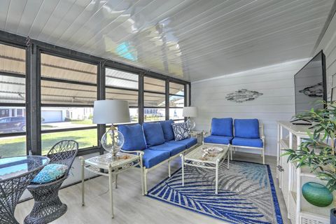 A home in Barefoot Bay