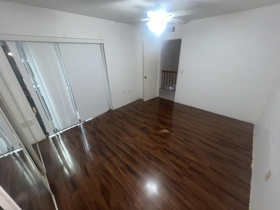 GARDEN LAKES AND GARDEN SQUARE SHOPS - Residential