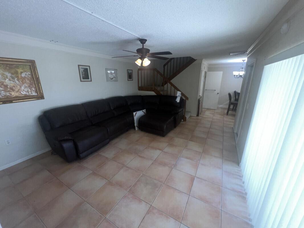 GARDEN LAKES AND GARDEN SQUARE SHOPS - Residential