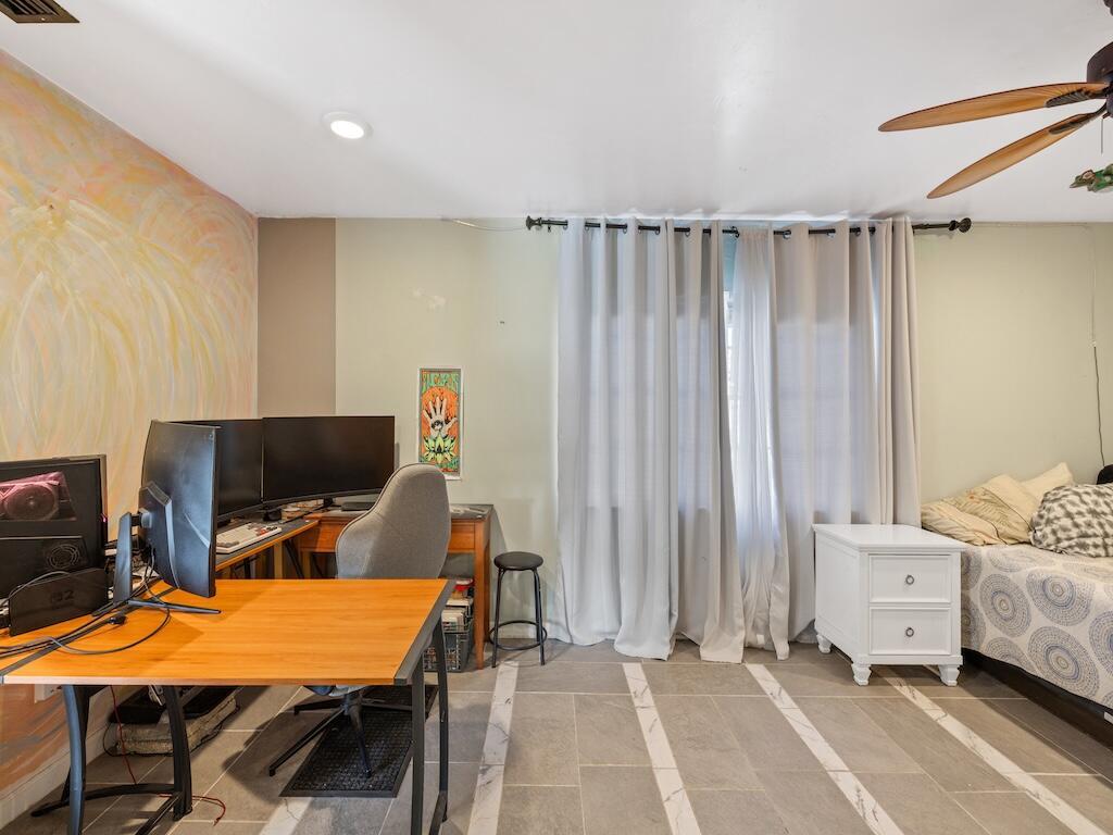 OSLO PARK UNIT NO 3 - Residential