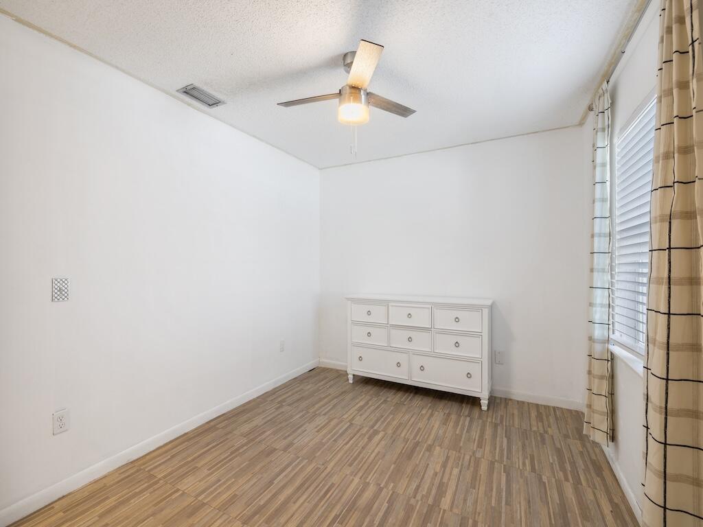 OSLO PARK UNIT NO 3 - Residential