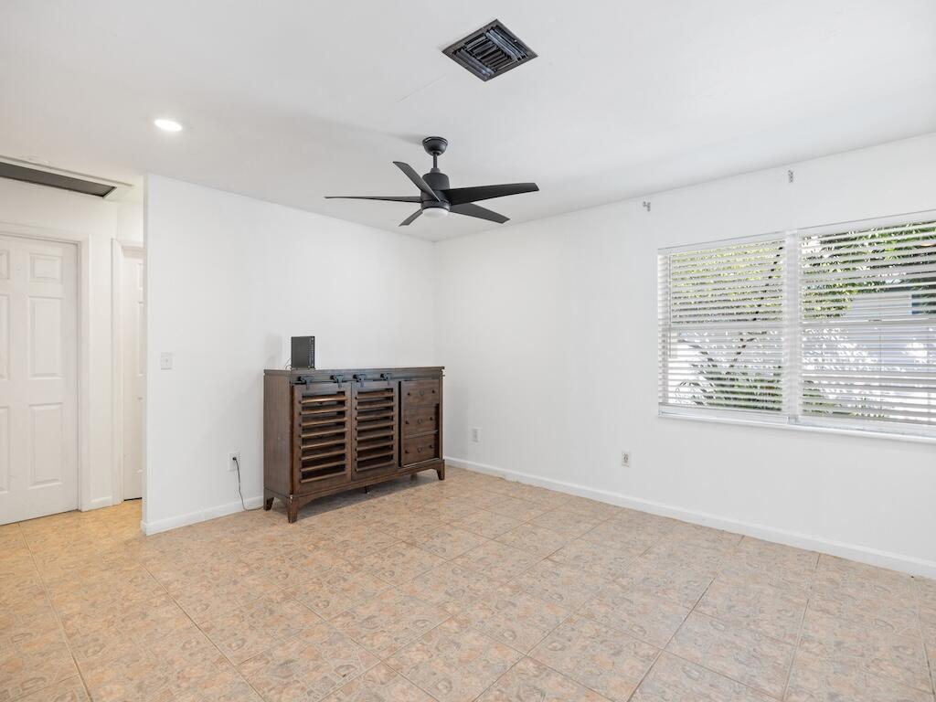 OSLO PARK UNIT NO 3 - Residential