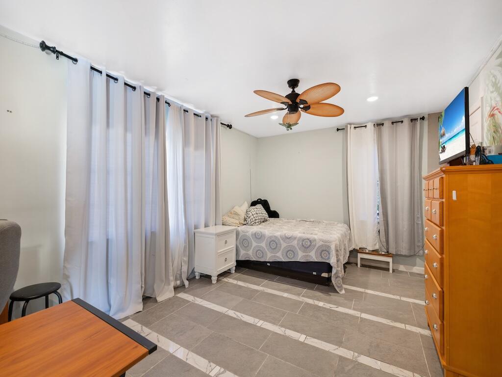 OSLO PARK UNIT NO 3 - Residential