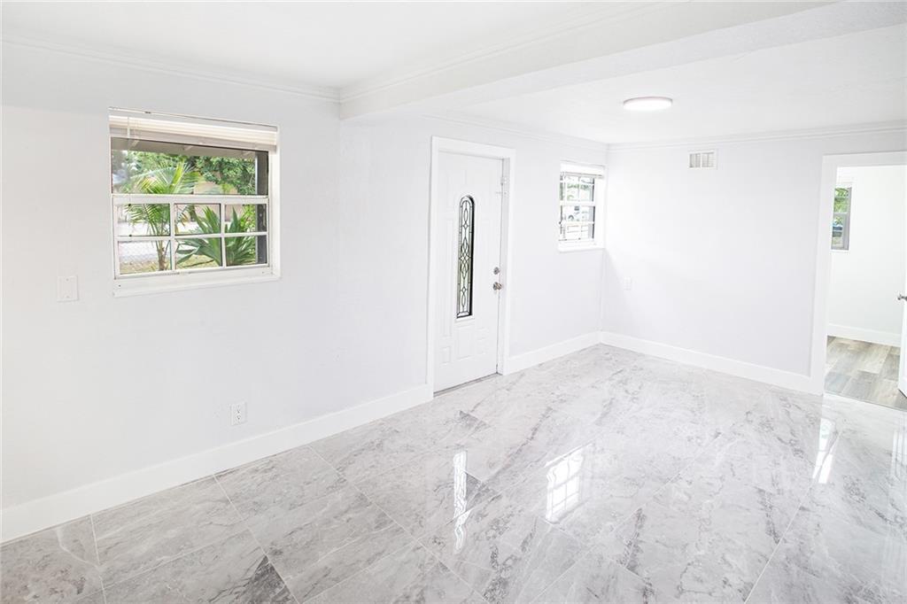 KENWOOD - Residential