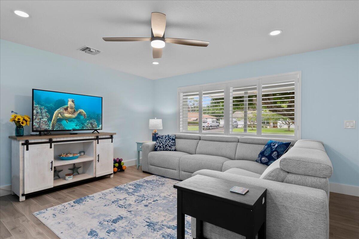 RIVERSIDE DRIVE PARK - Residential Lease