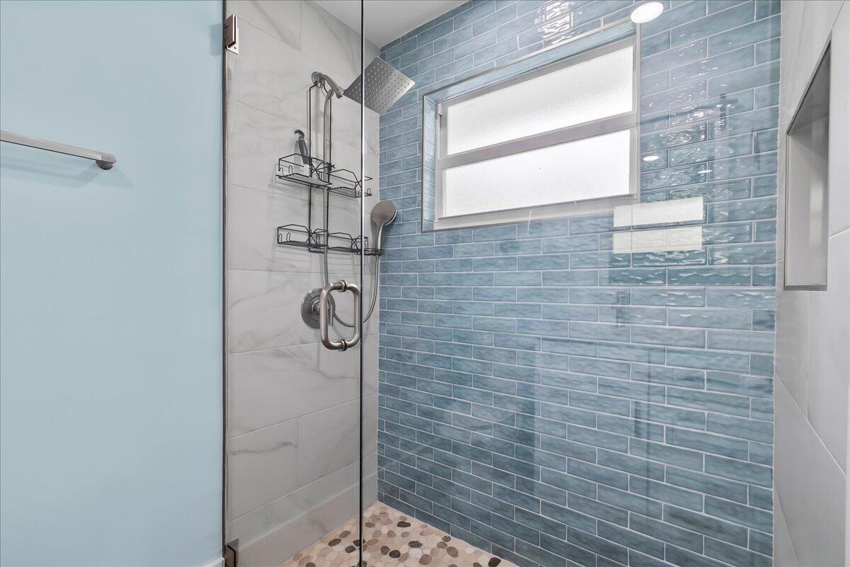 RIVERSIDE DRIVE PARK - Residential Lease