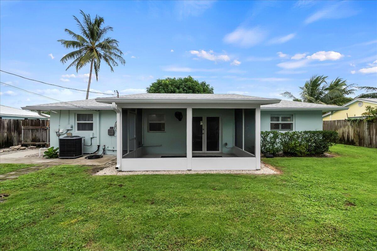 RIVERSIDE DRIVE PARK - Residential Lease