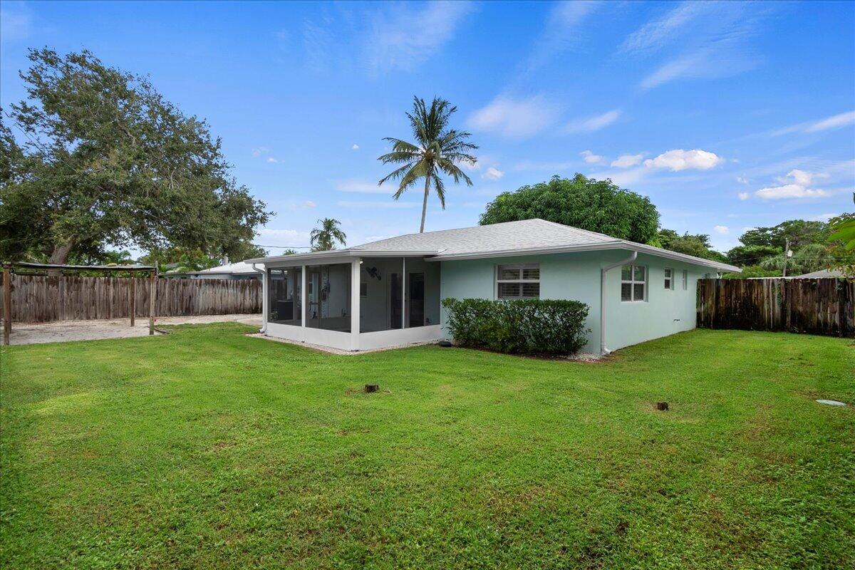 RIVERSIDE DRIVE PARK - Residential Lease