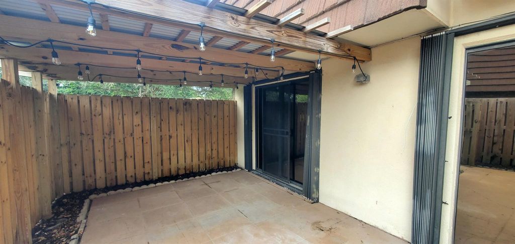 Photo of 704 7th Lane, Palm Beach Gardens, FL 33418 (MLS # R11097021)