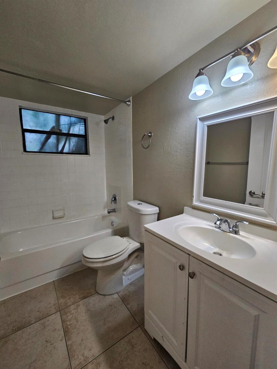 PALM BEACH PLACE CONDO - Residential Lease