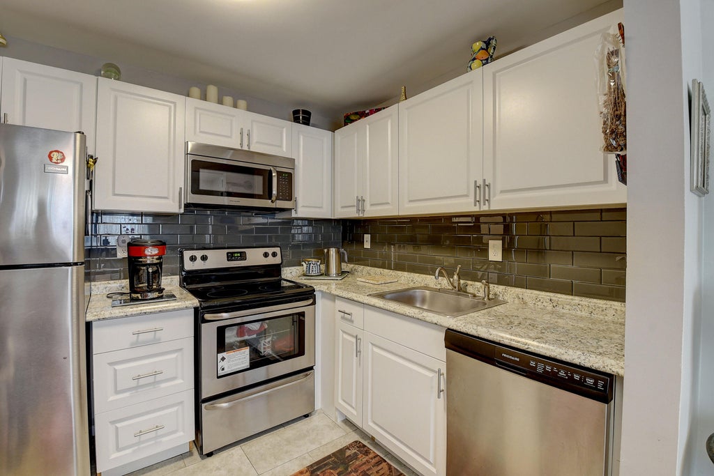 Photo of 399 Monaco I, Delray Beach, FL 33446 (MLS # R10803489)
