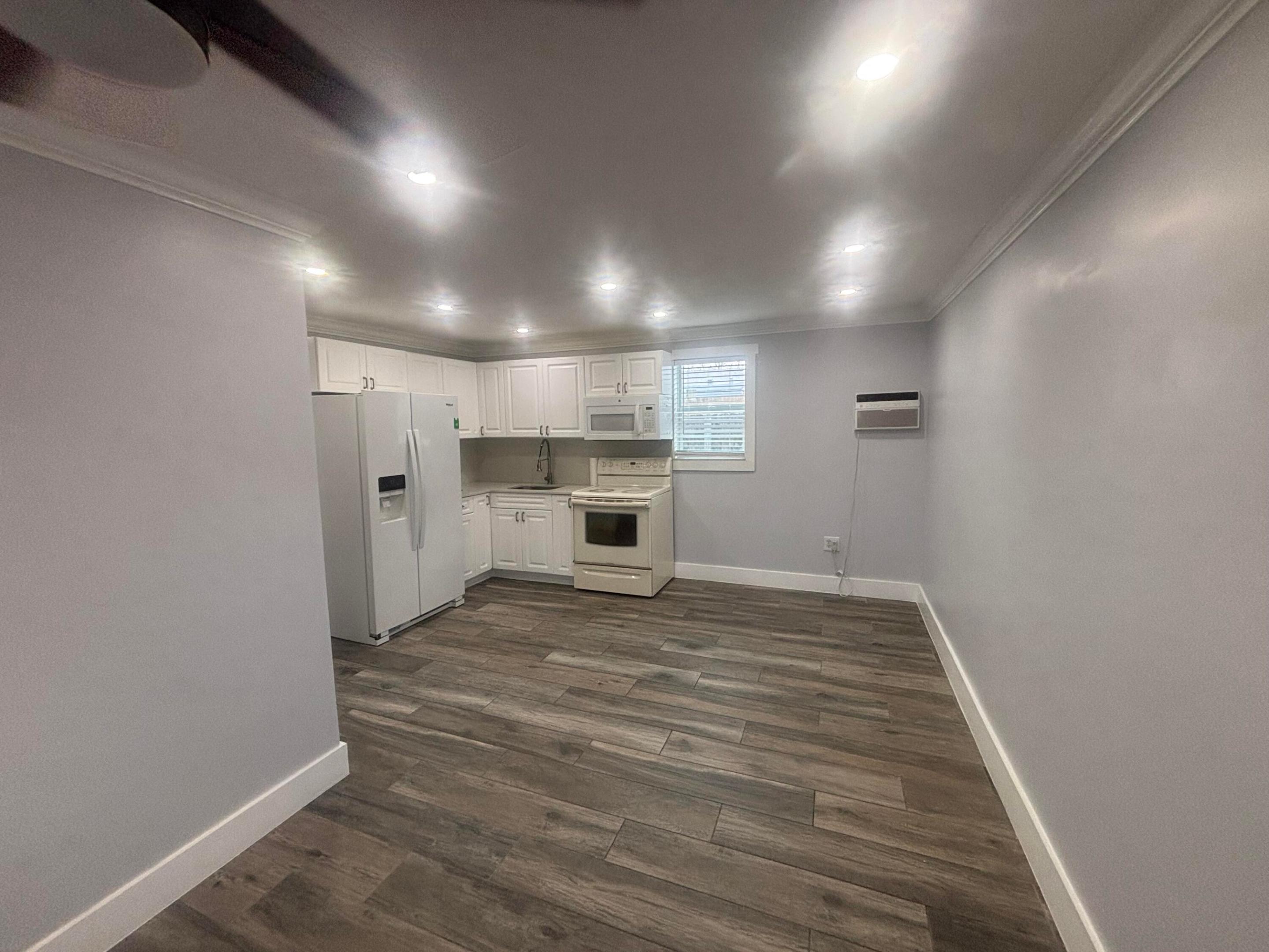 Fairview Amd 10-25 B - Residential Lease