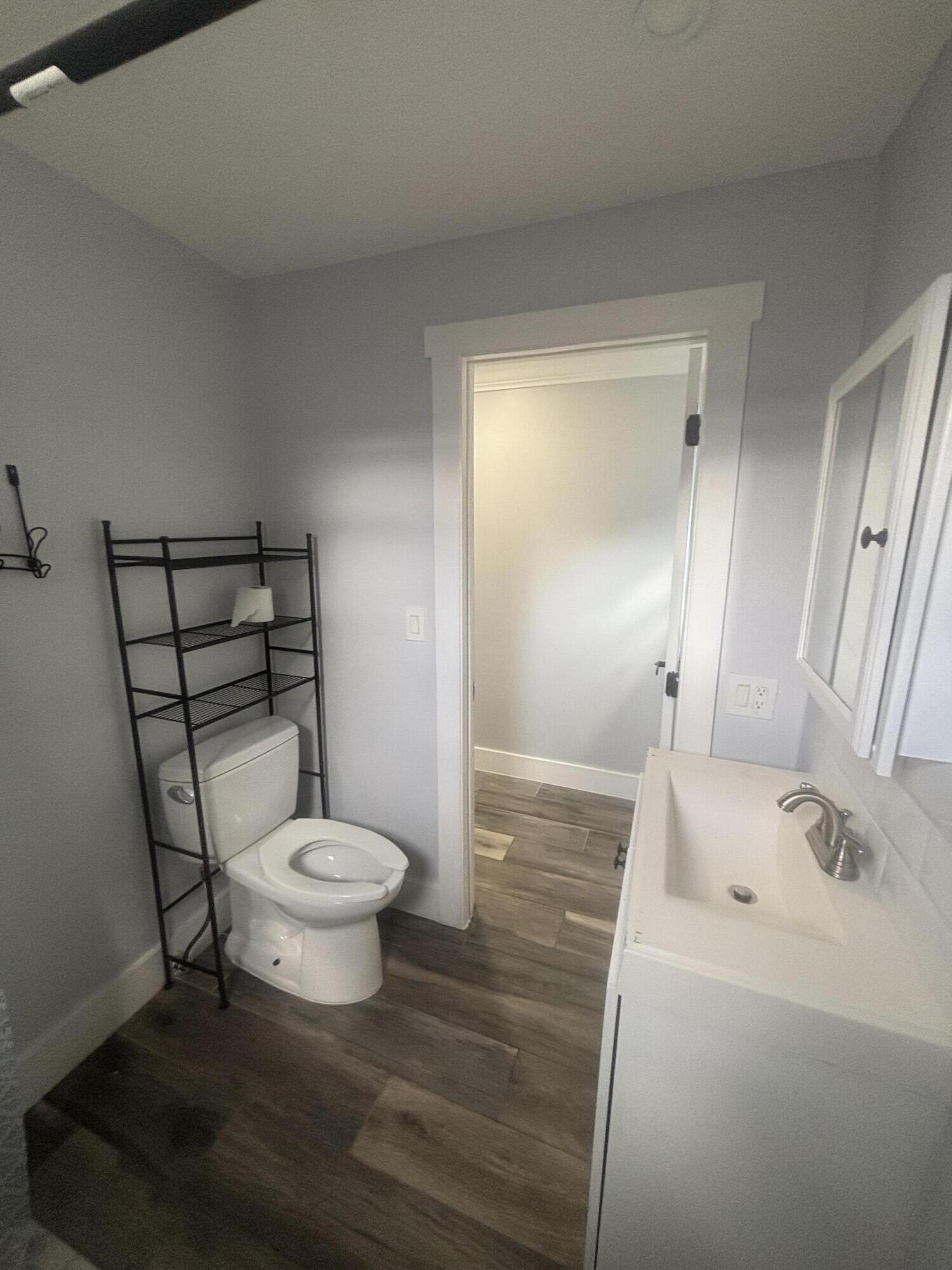 Fairview Amd 10-25 B - Residential Lease