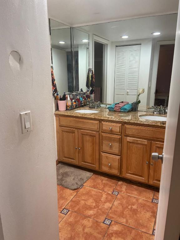 SPRINGDALE HOMES - Residential