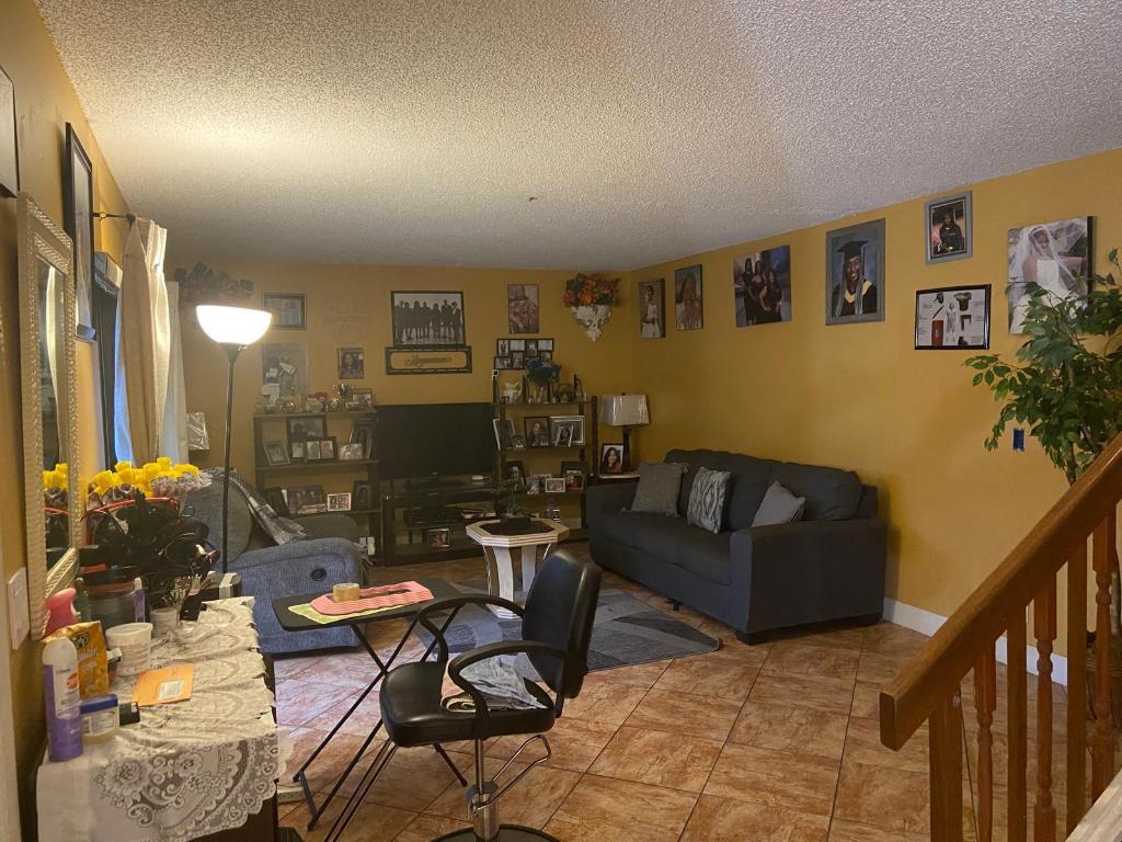 562 Springdale Circle 56-B