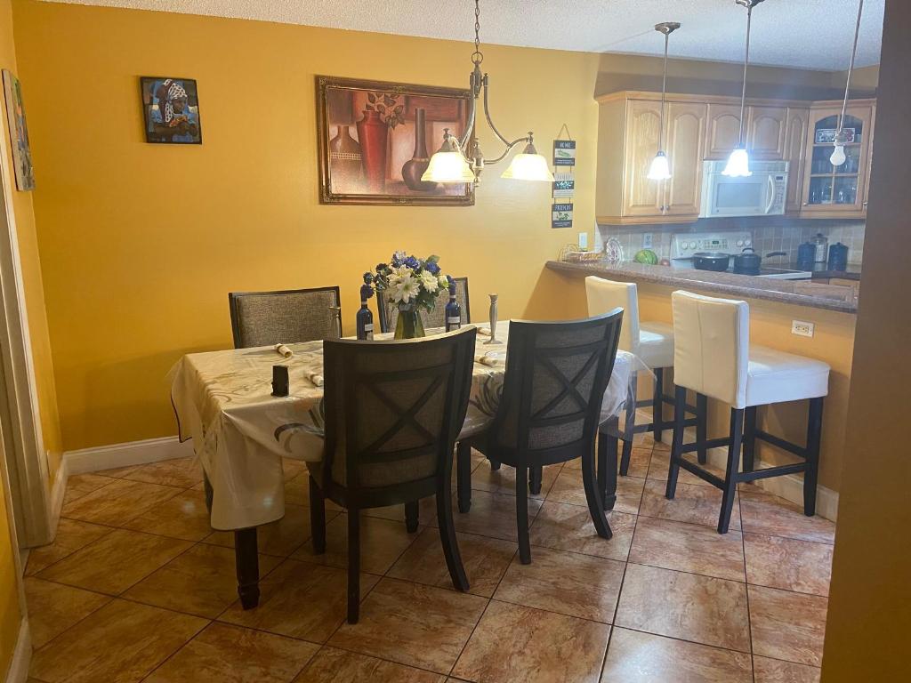 562 Springdale Circle 56-B