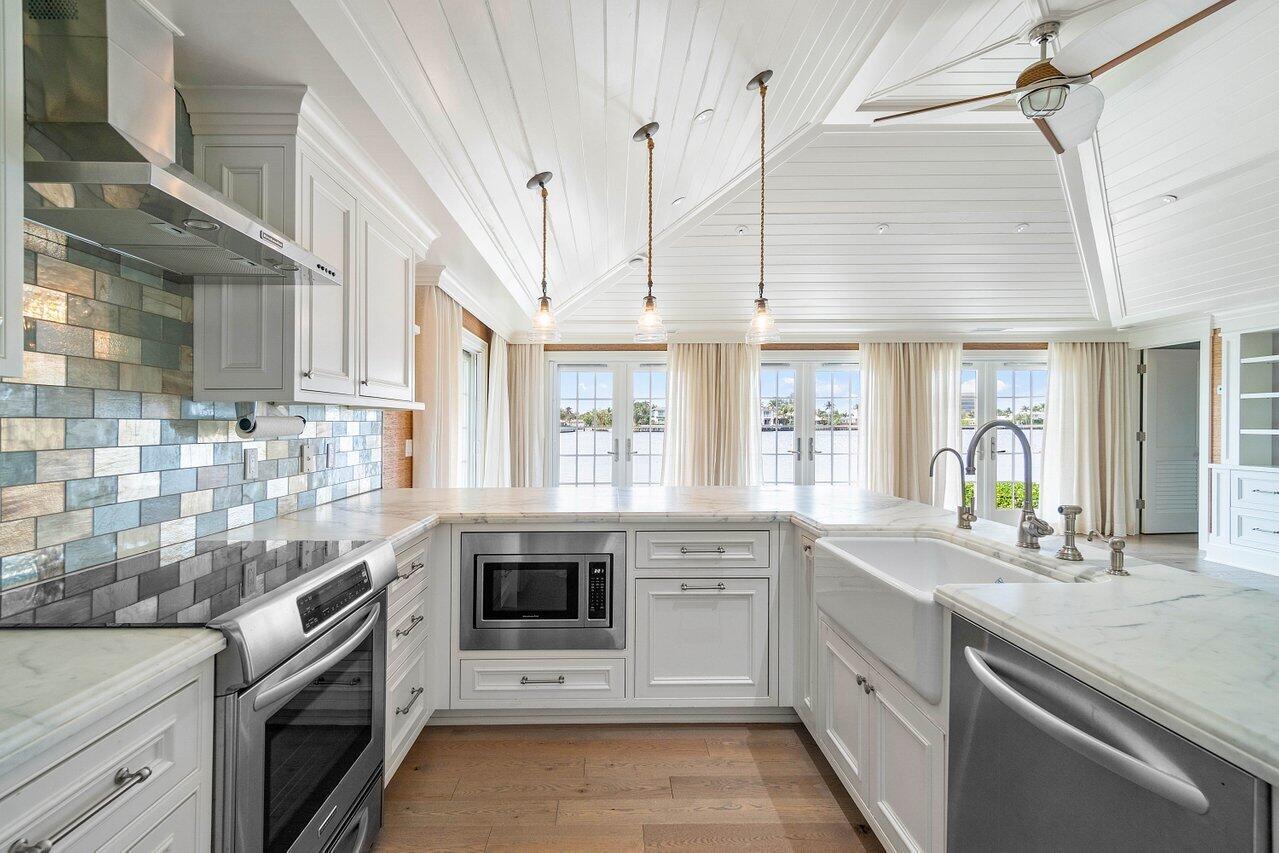 LOST TREE COND COTTAGES - Residential