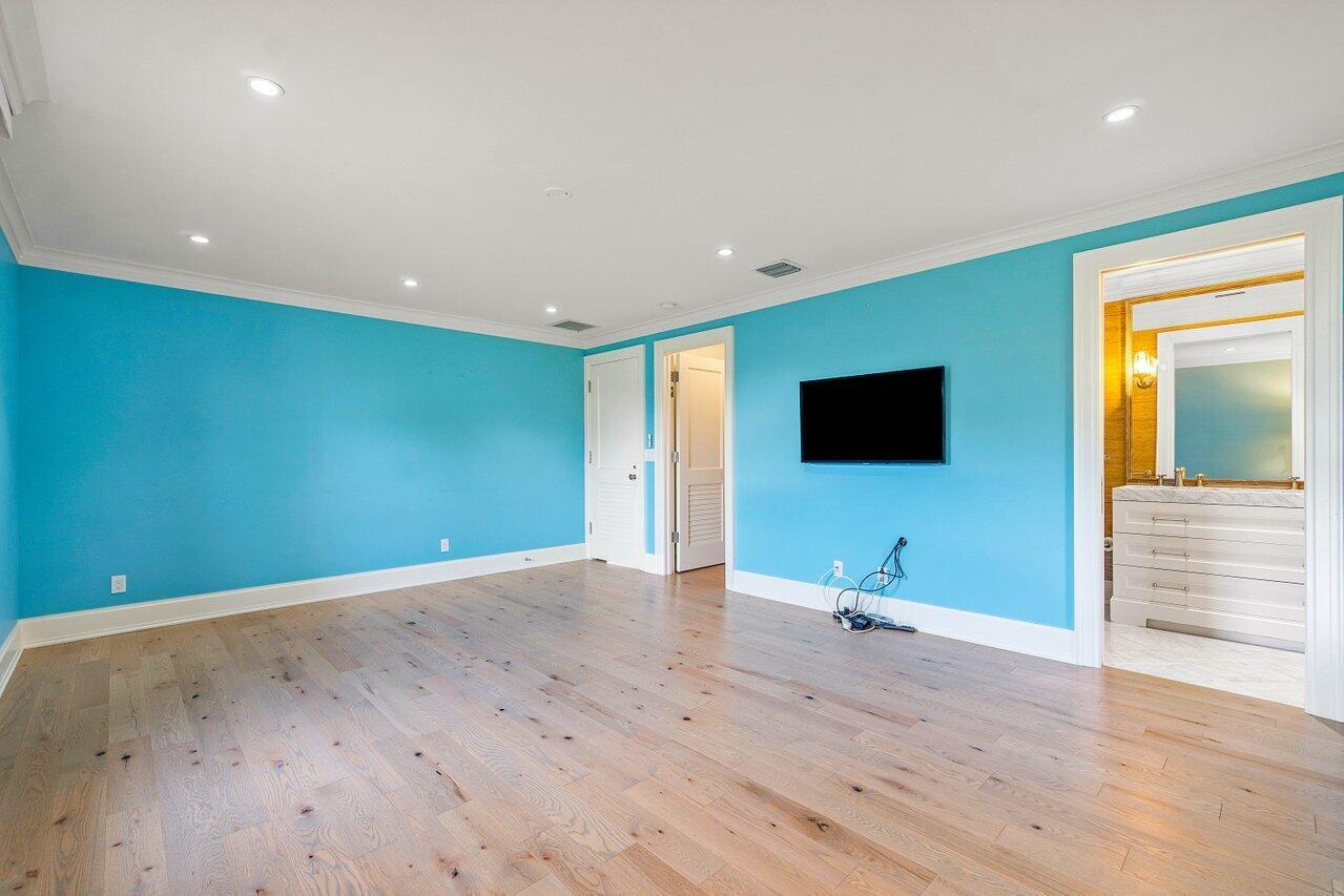 LOST TREE COND COTTAGES - Residential