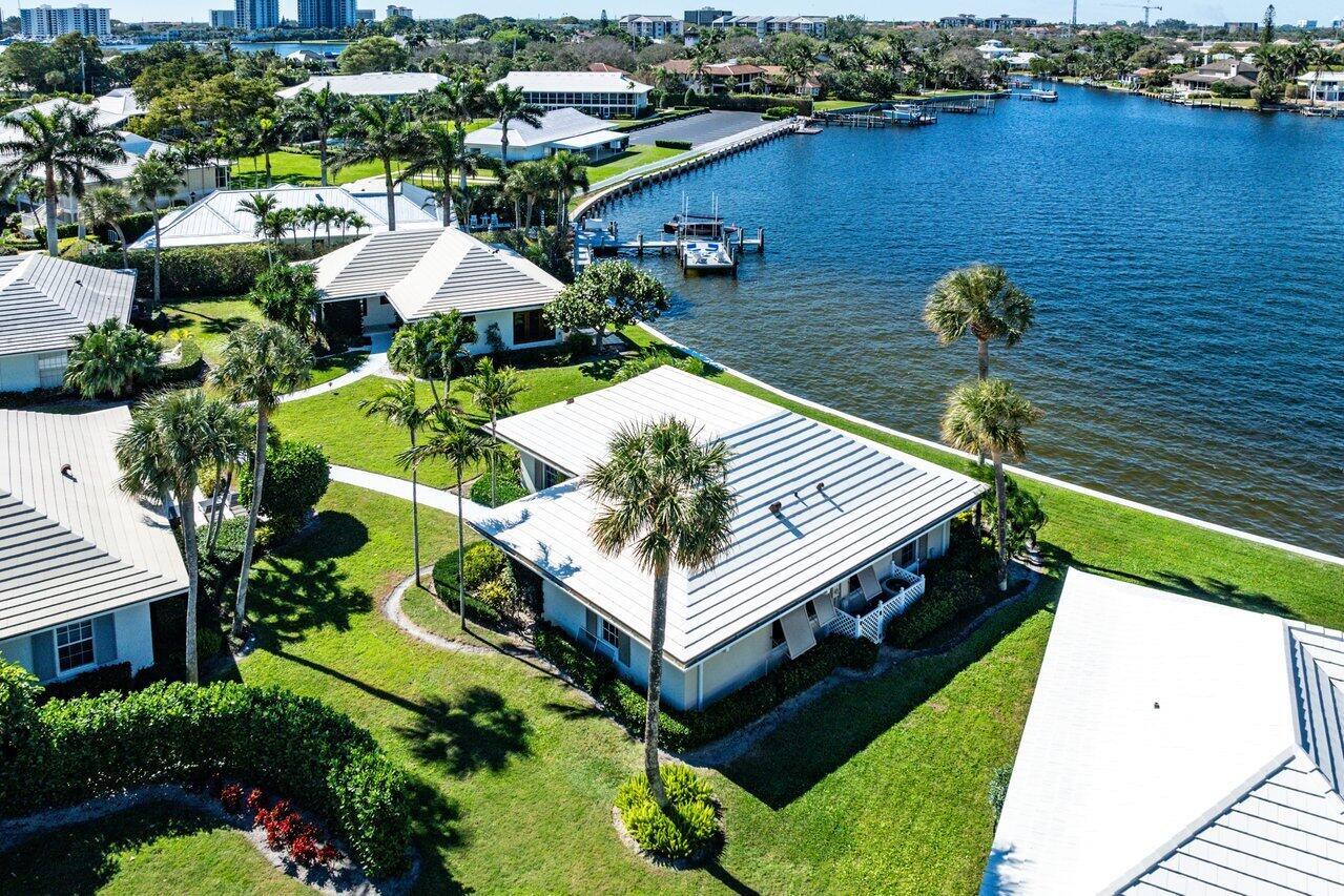 LOST TREE COND COTTAGES - Residential