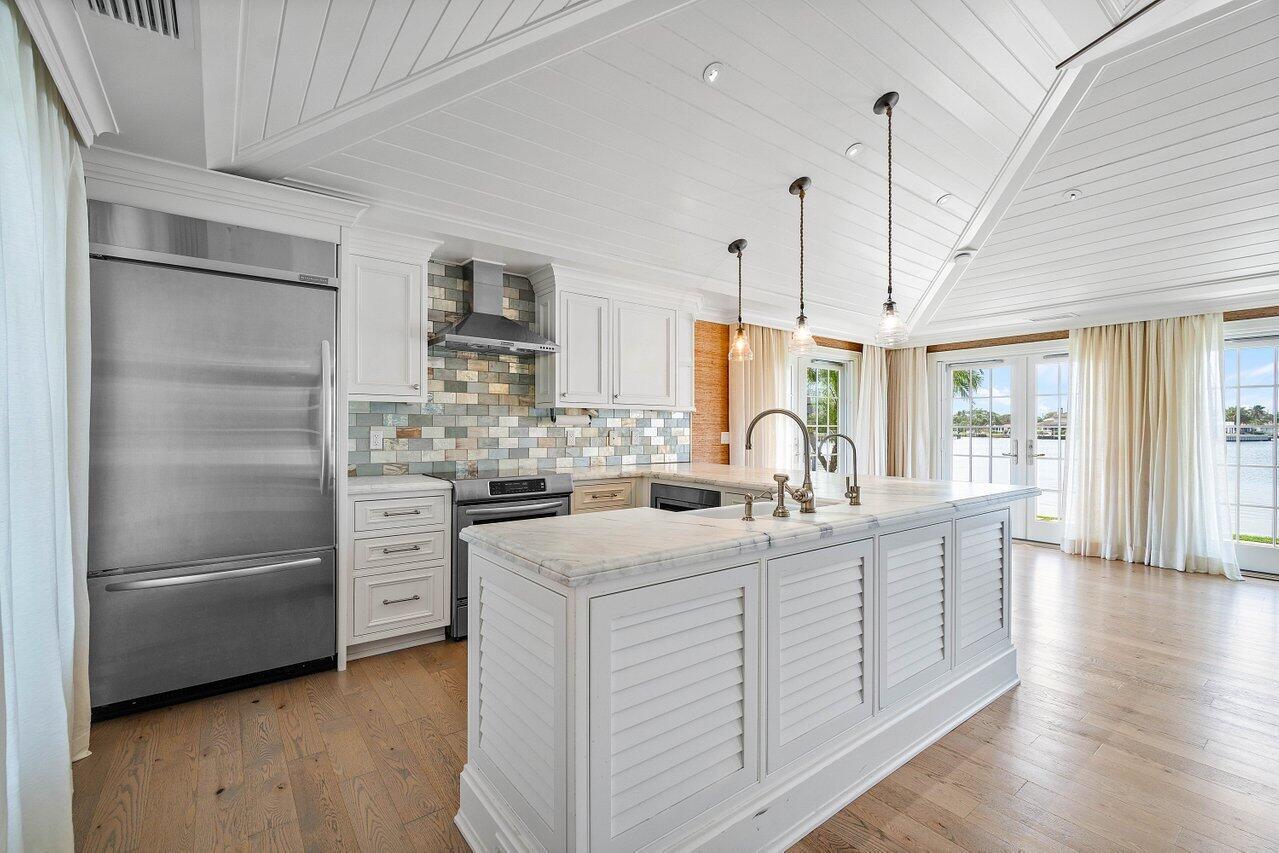 LOST TREE COND COTTAGES - Residential