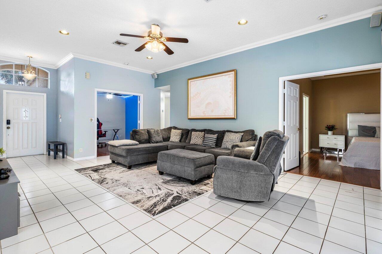 MISSION BAY TR H PH 2 - Residential