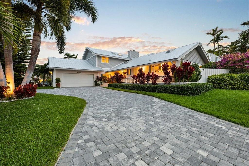 Photo of 3001 Jasmine Court, Delray Beach, FL 33483 (MLS # B26029013)