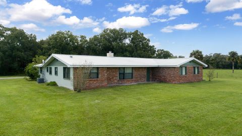 A home in Okeechobee