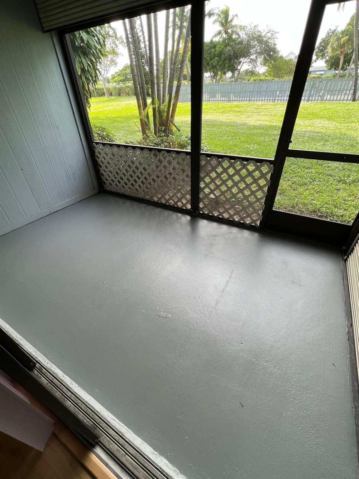 ENVIRONMENT I CONDO - Residential Lease