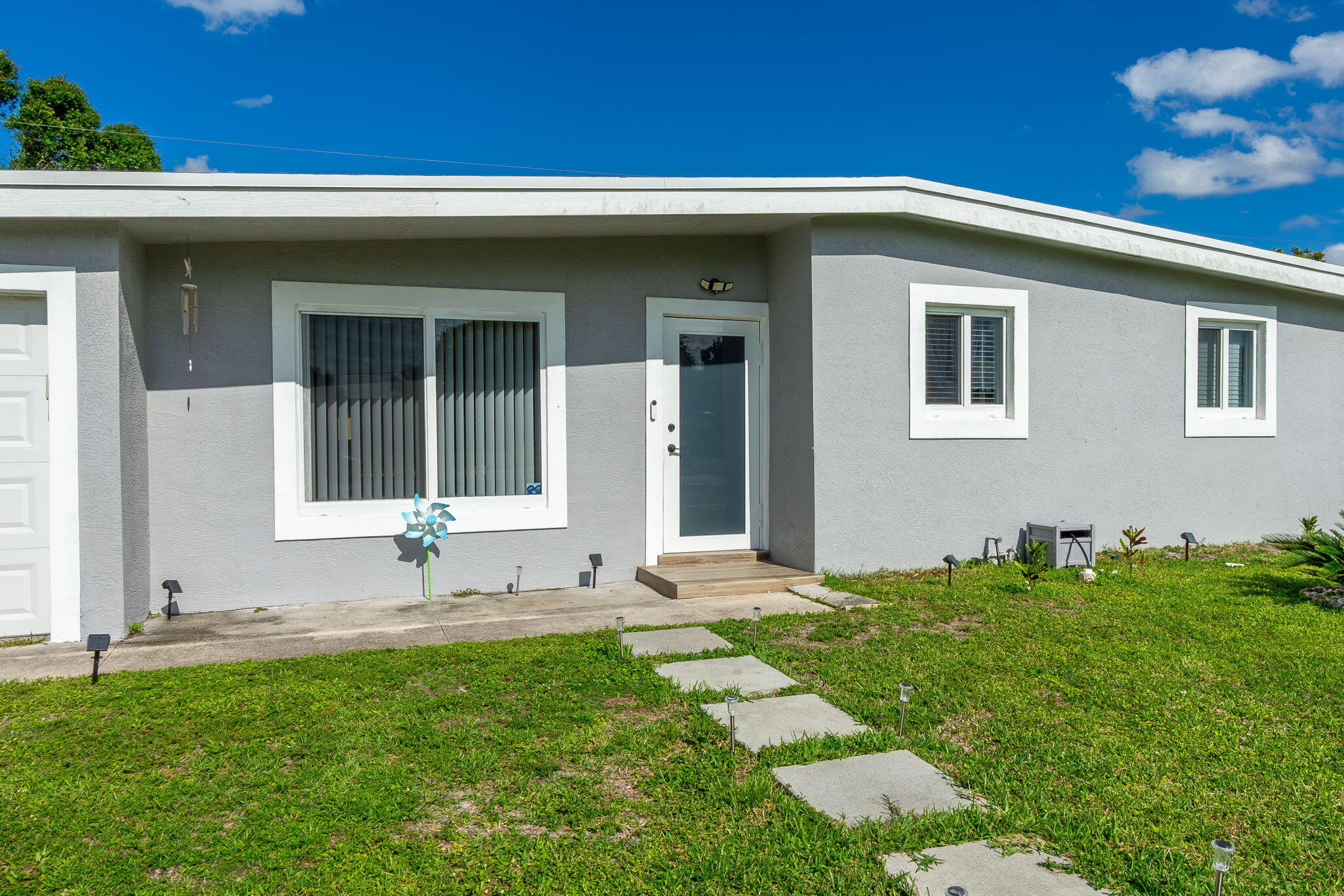 PALM BEACH COLONY SECS 1 AND 2 - Residential