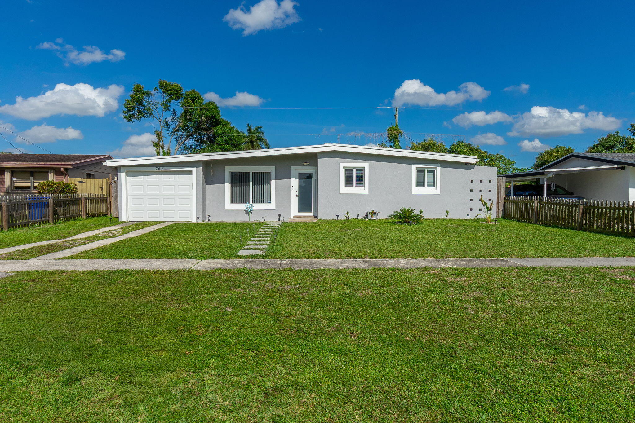 PALM BEACH COLONY SECS 1 AND 2 - Residential