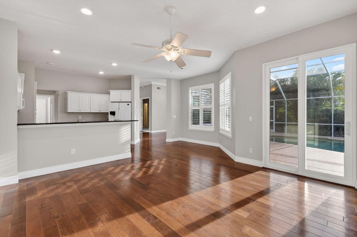 THE ARBORS (AKA FOREST GLADE) - Residential