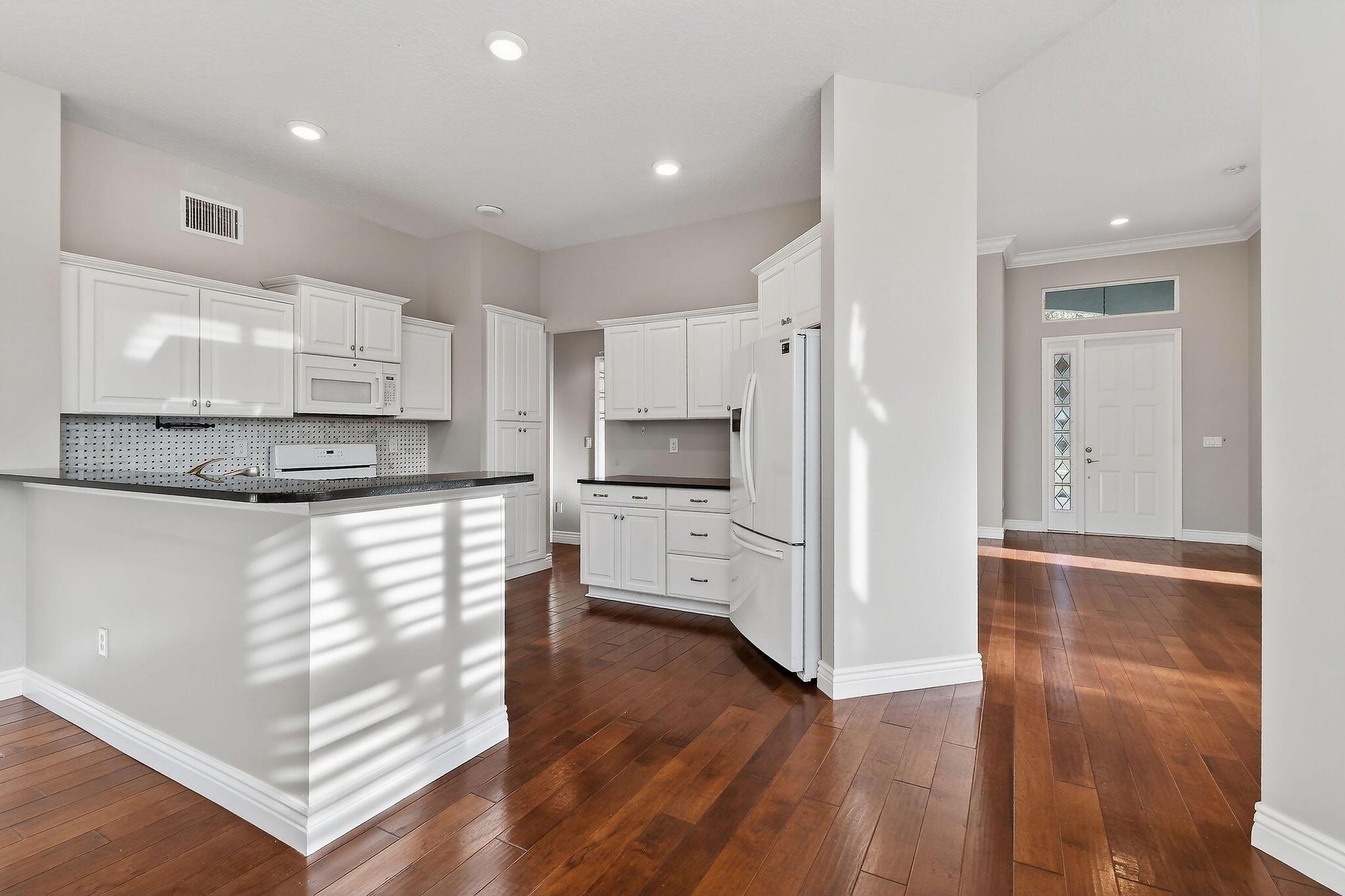 THE ARBORS (AKA FOREST GL - Residential