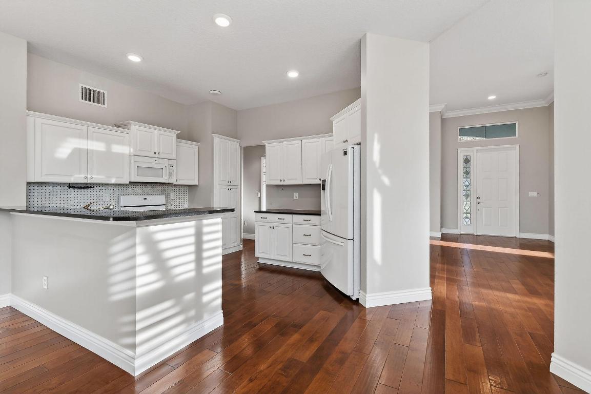 THE ARBORS (AKA FOREST GLADE) - Residential