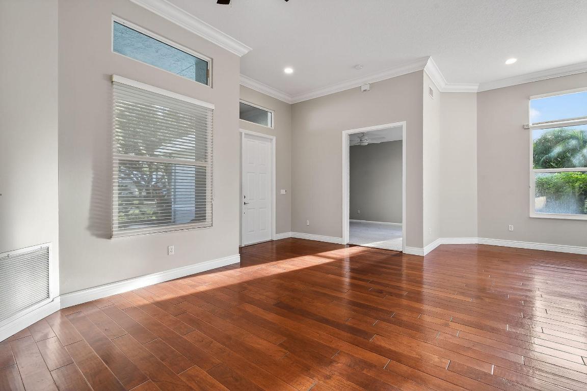 THE ARBORS (AKA FOREST GLADE) - Residential