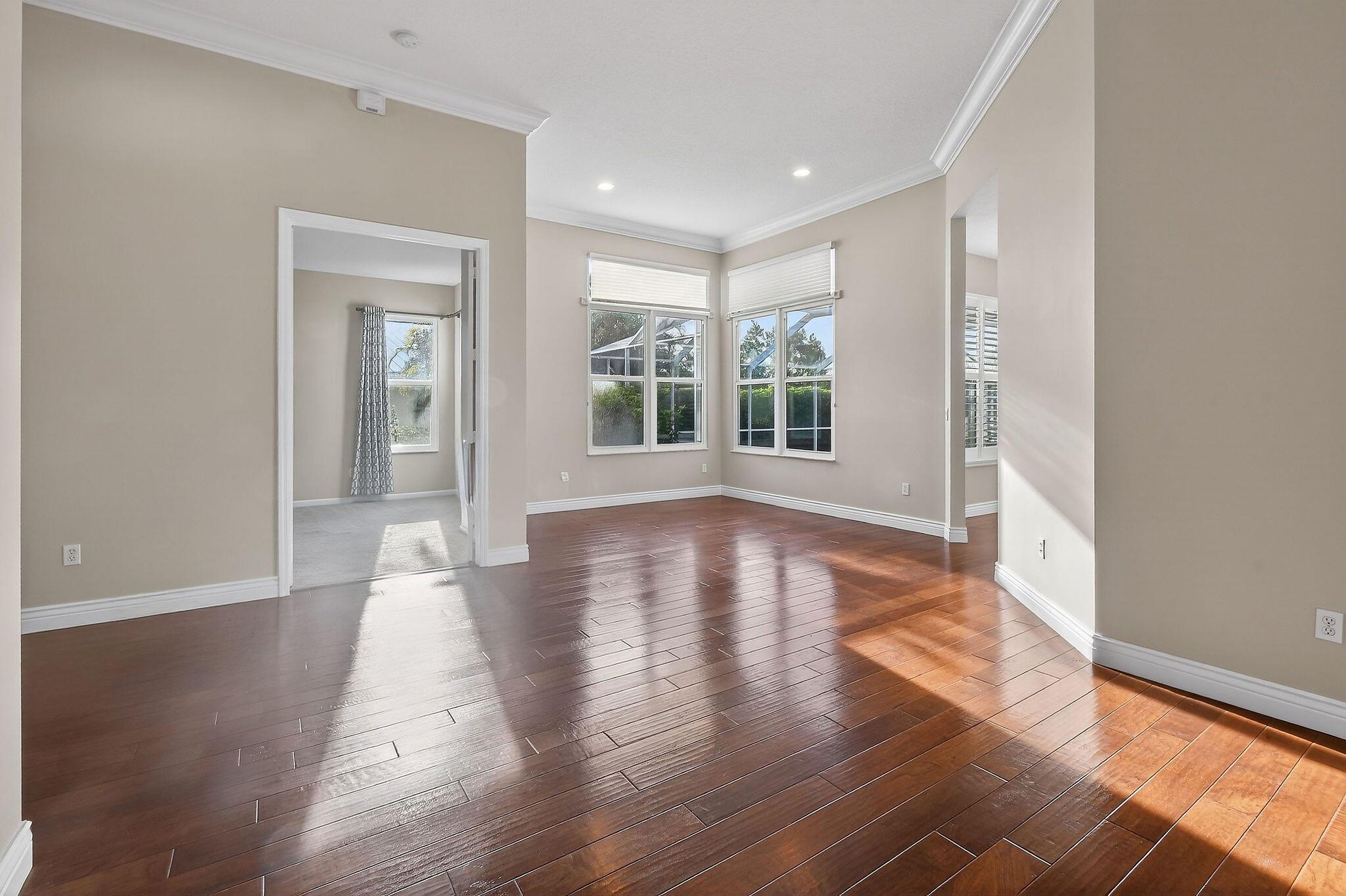 THE ARBORS (AKA FOREST GL - Residential