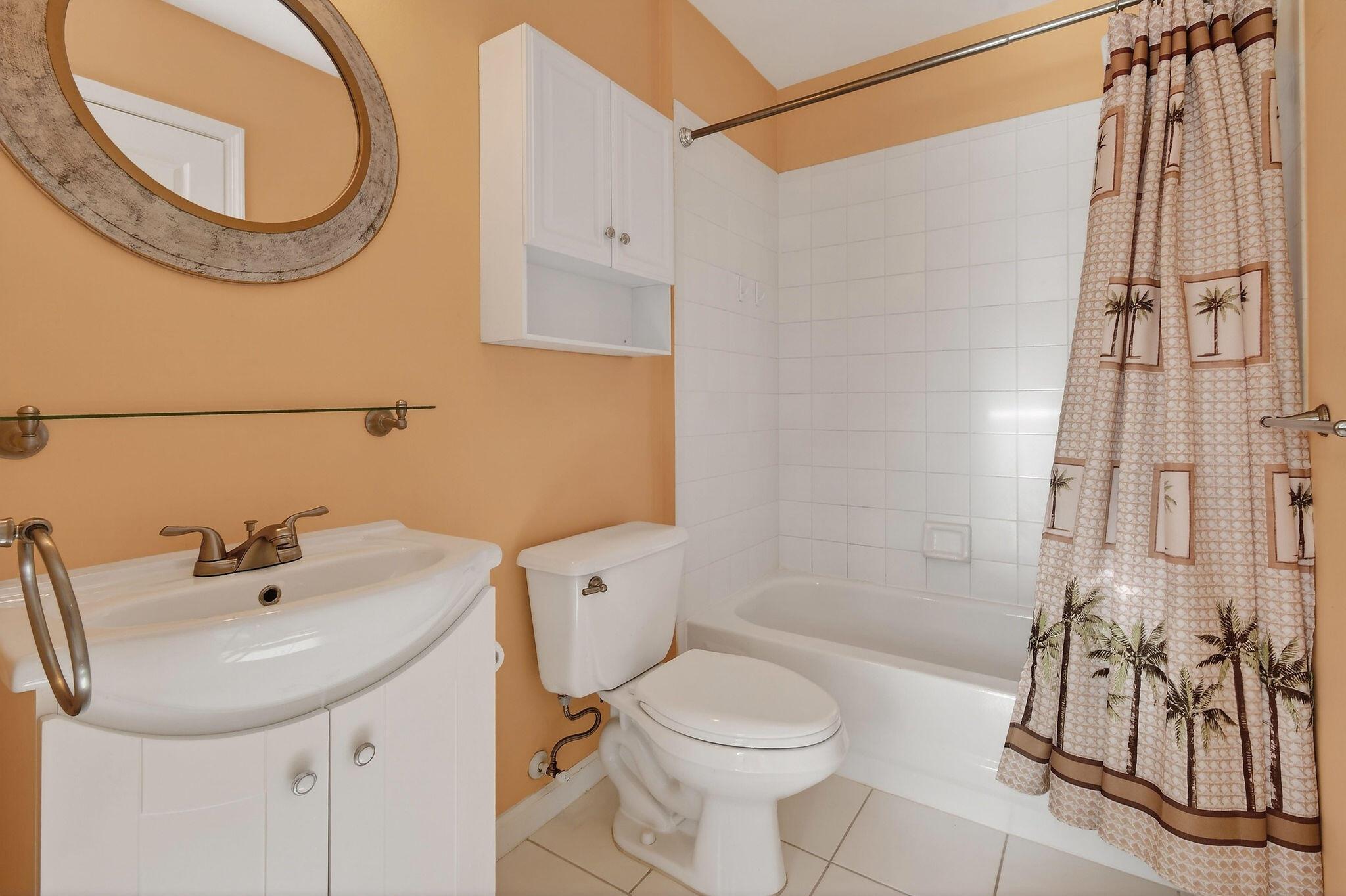 THE ARBORS (AKA FOREST GL - Residential