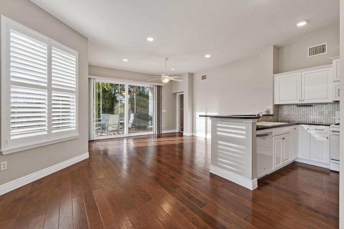 THE ARBORS (AKA FOREST GLADE) - Residential