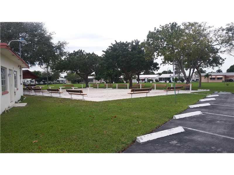 MAINLANDS OF TAMARAC LAKE - Residential