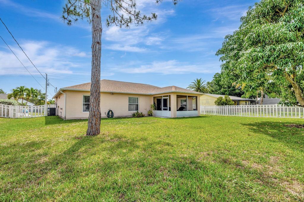 Photo of 2162 SW Burlington Street, Port Saint Lucie, FL 34984 (MLS # R11090377)