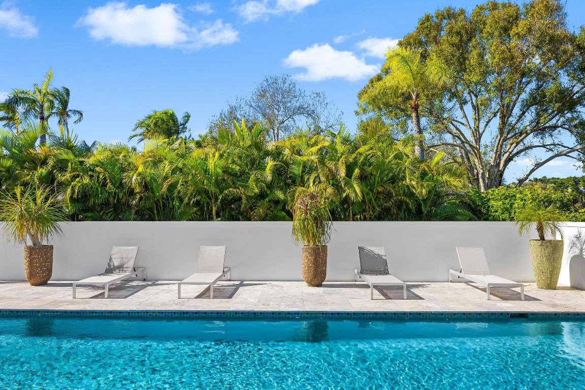 VILLAGE OF GOLF - Residential