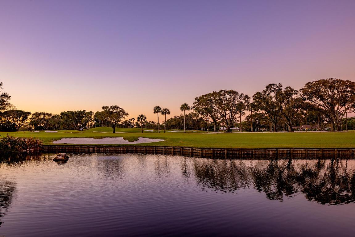 VILLAGE OF GOLF - Residential